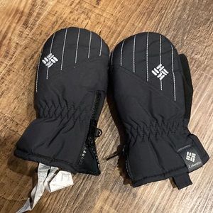 Columbia mittens